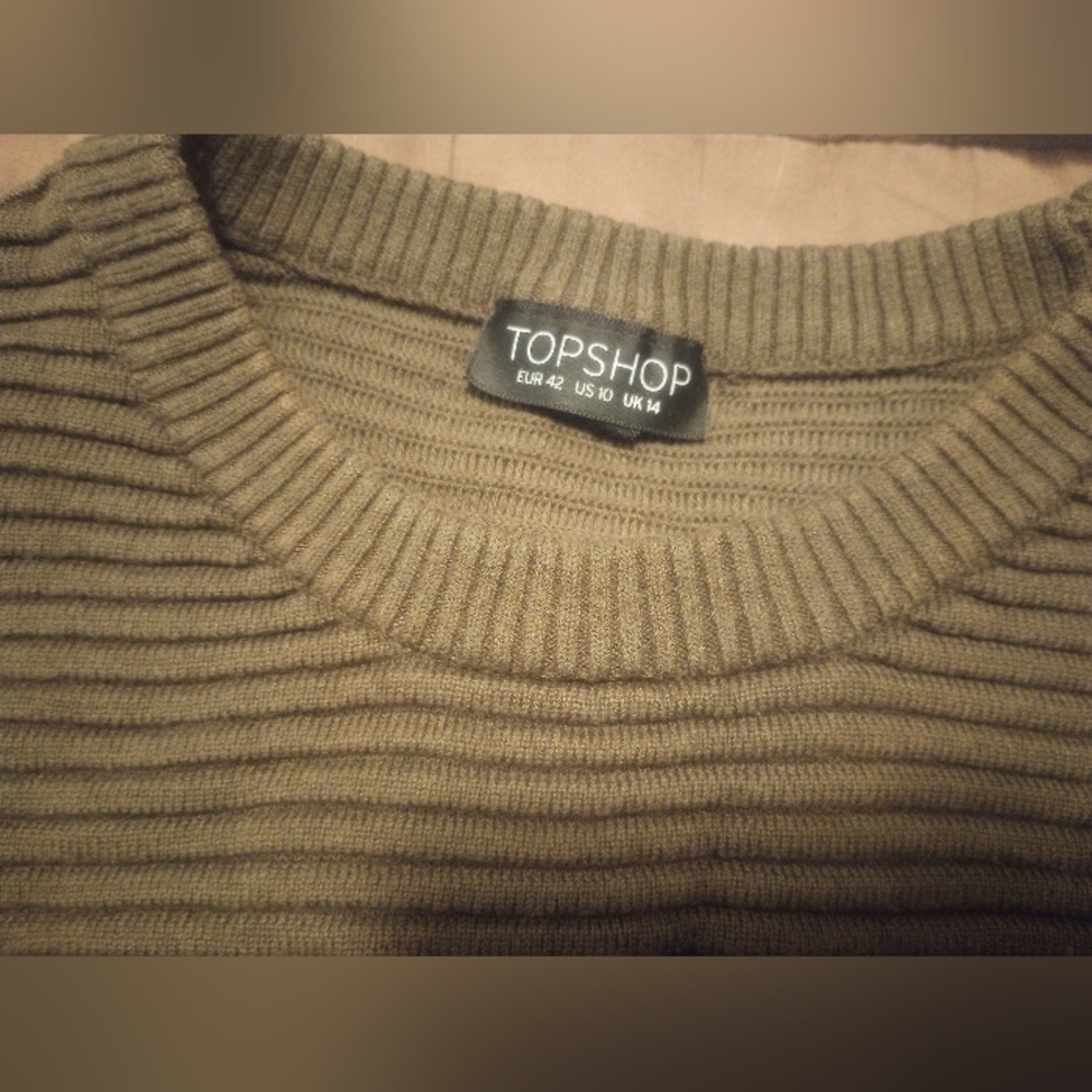 Beautiful Olive Green Sleeveless Sweater